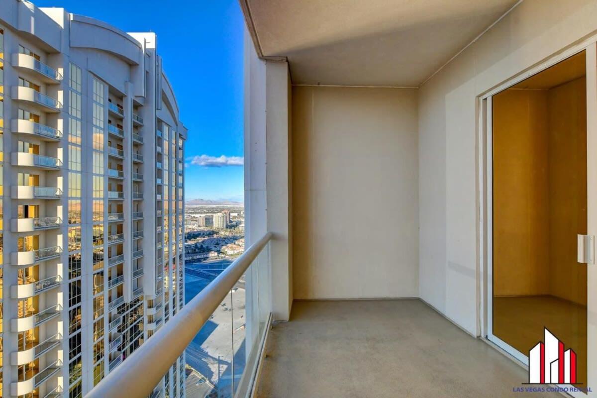 Mgm Signature-33-711 F1 Track & Strip View Balcony لاس فيغاس المظهر الخارجي الصورة