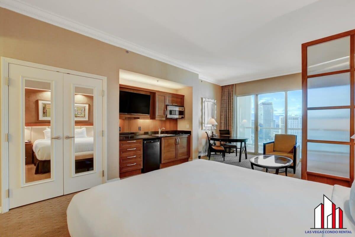 Mgm Signature-33-711 F1 Track & Strip View Balcony لاس فيغاس المظهر الخارجي الصورة
